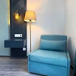 Anya Hotel