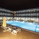 Anya Hotel *