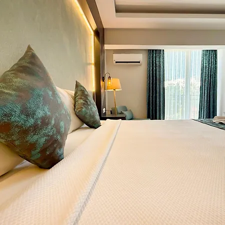 Anya Hotel